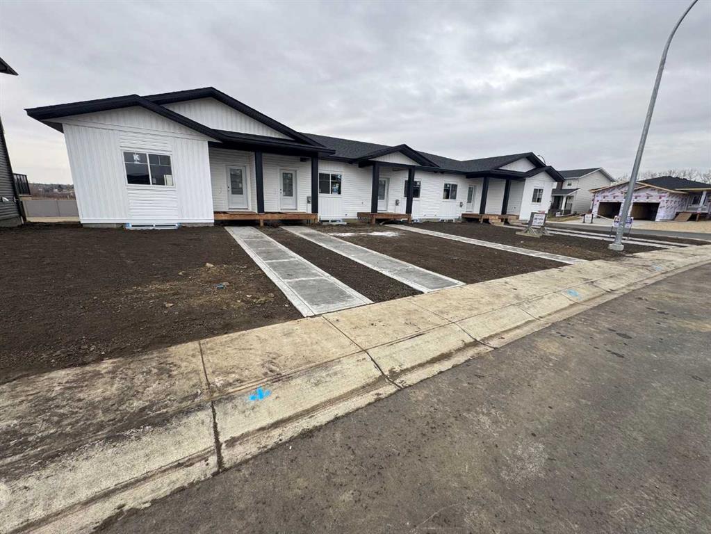 9 Gray Close , A2310274, Alberta,