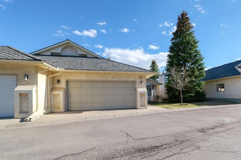 37 Edgepark Villas NW, A2310275, Alberta,