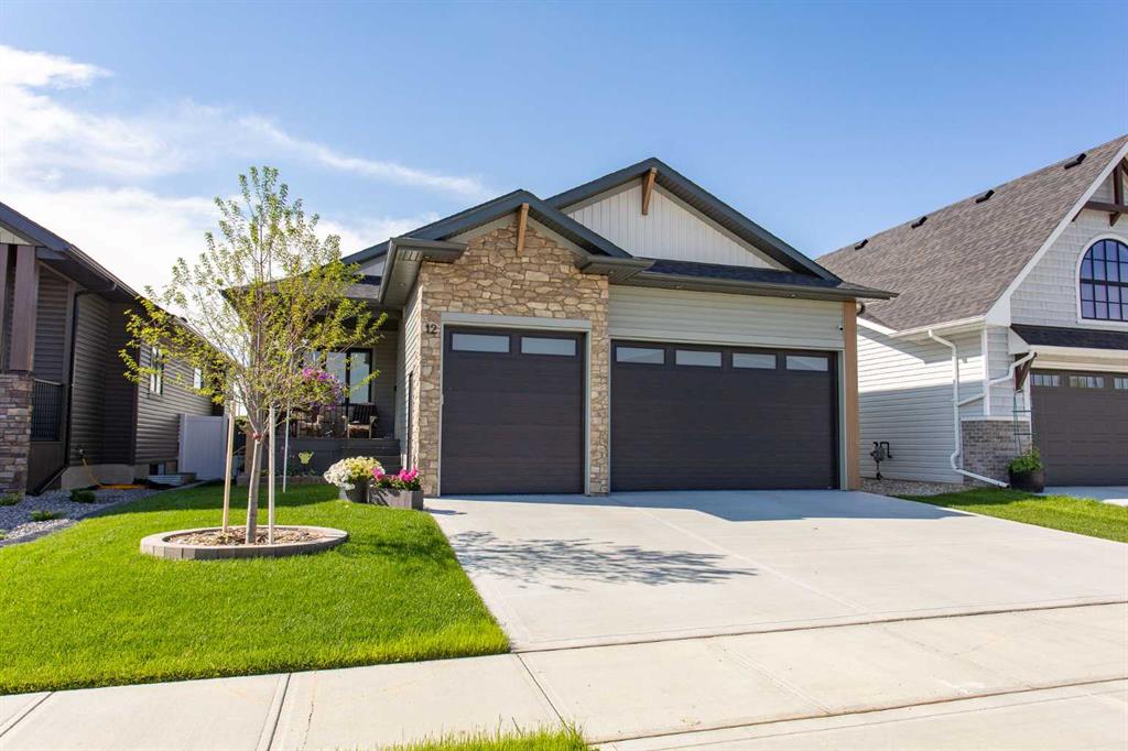 12 Emmett Crescent , A2310285, Alberta,