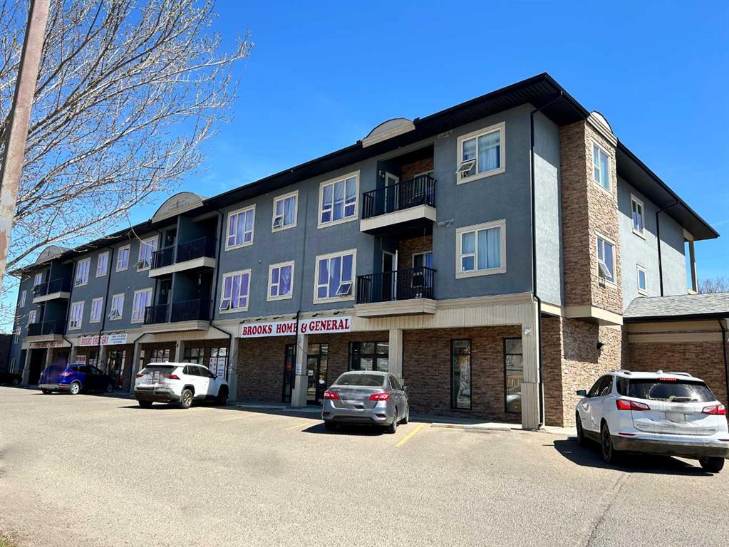 17, 330 2 Street W, A2310321, Alberta,