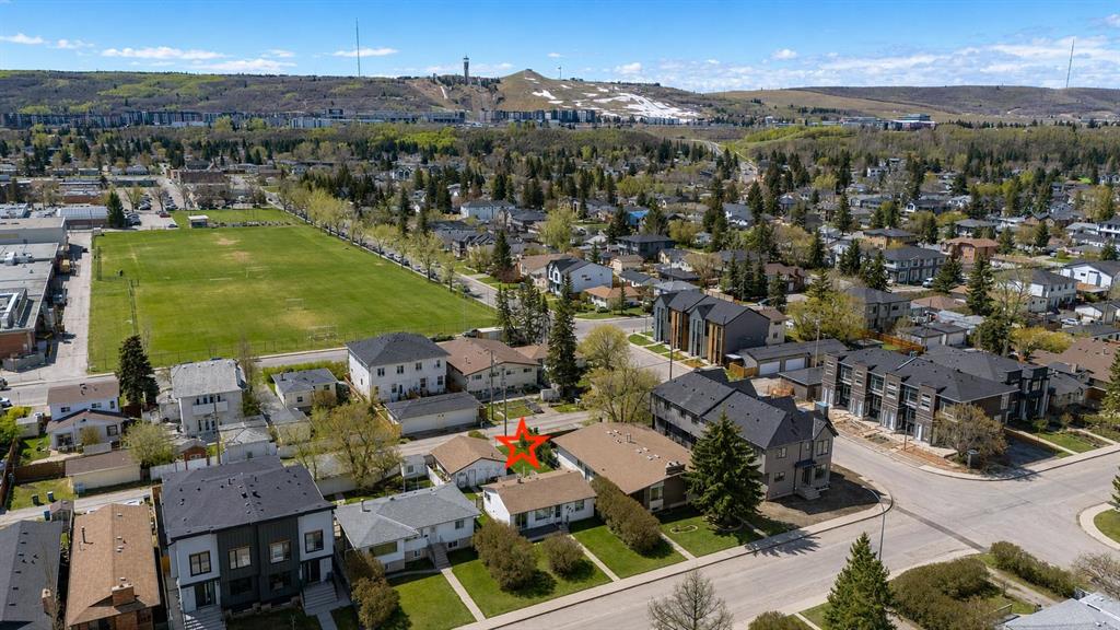 Third View of 7939 47 Avenue NW, Bowness, Calgary, Alberta, T3B 1Z3