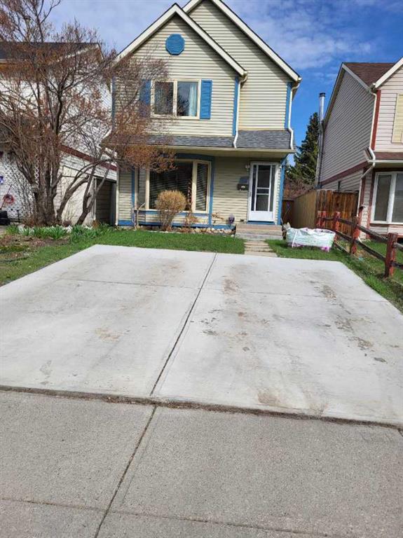Third View of 78 Queen Anne Close SE, Queensland, Calgary, Alberta, T2J 6E5