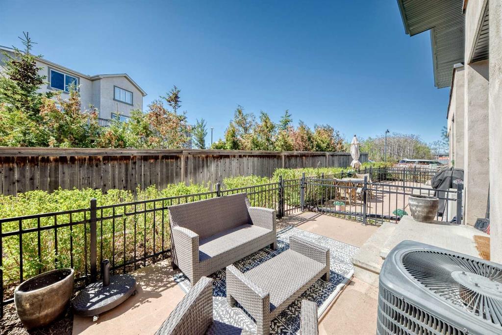 Fourth View of 25 Aspen Hills Terrace SW, Aspen Woods, Calgary, Alberta, T3H0P3