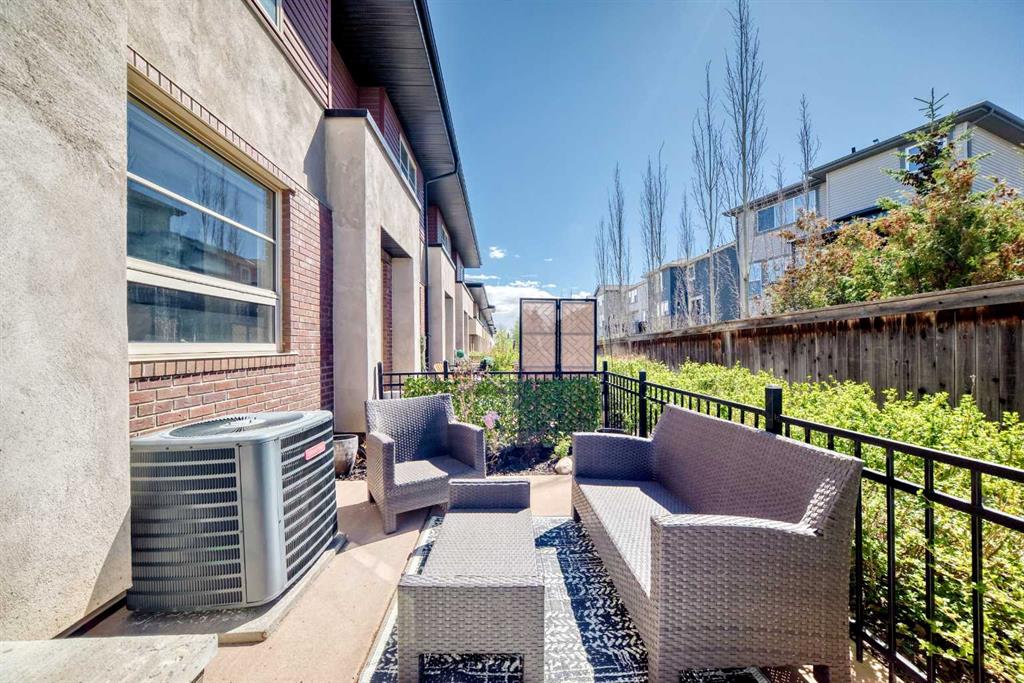 Fifth View of 25 Aspen Hills Terrace SW, Aspen Woods, Calgary, Alberta, T3H0P3