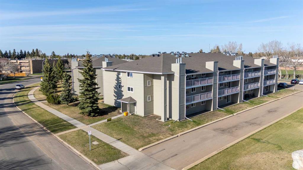 Second View of 109B, 3007 57A Ave  , West Lloydminster, Lloydminster, Alberta, T9V 1W5