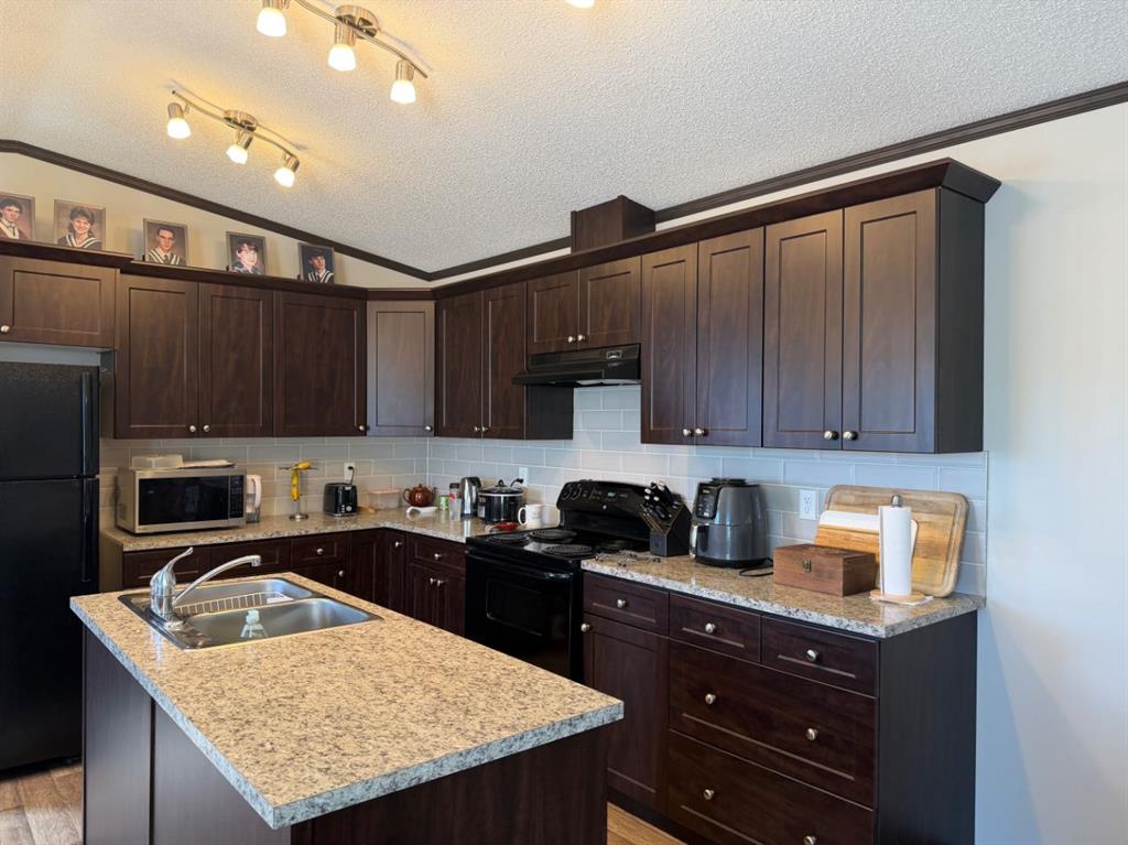 Fourth View of 84 Greenwood Villa , Newcastle, Drumheller, Alberta, T0J 0Y2