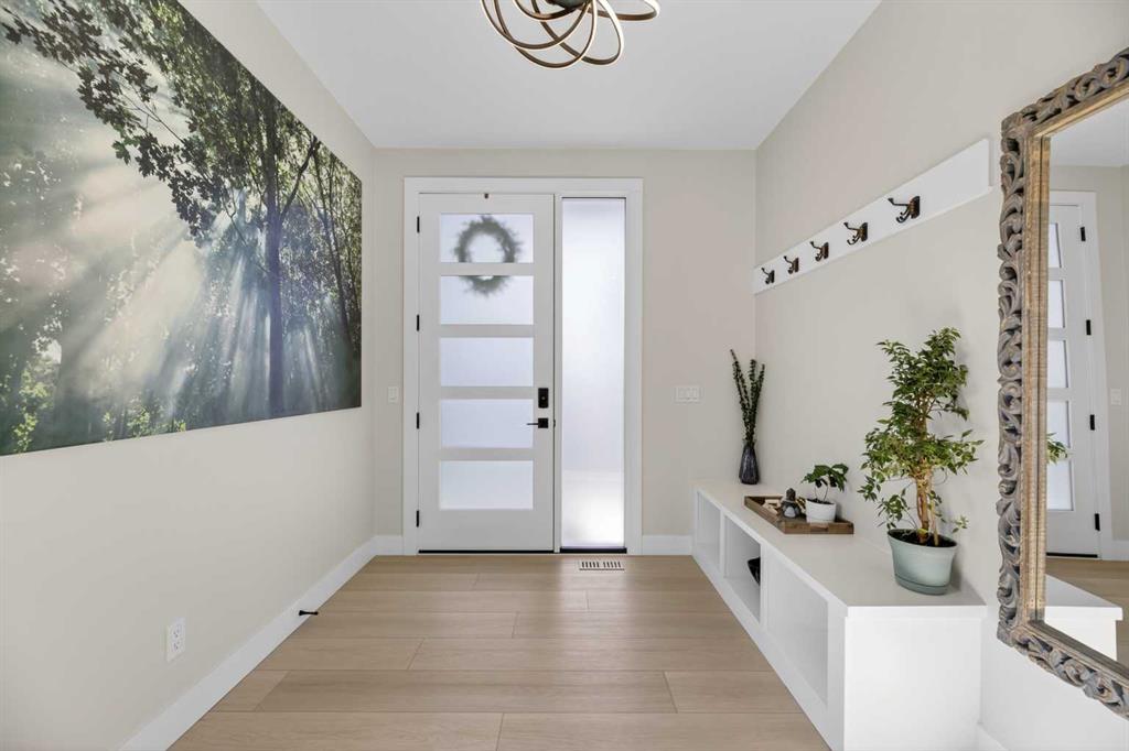 Fifth View of 30 Silverstone Place , NONE, Didsbury, Alberta, T0M 0W0