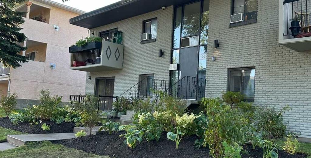 Main View of 120 29 Avenue NW, Tuxedo Park, Calgary, Alberta, T2M2L8