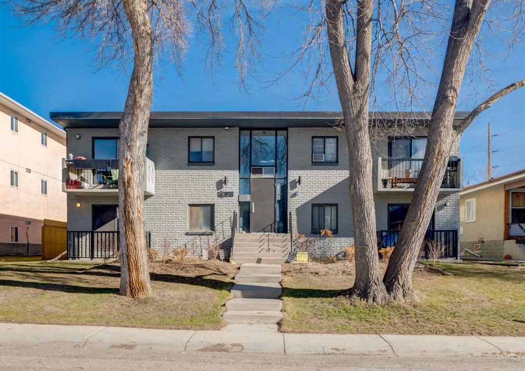 Third View of 120 29 Avenue NW, Tuxedo Park, Calgary, Alberta, T2M2L8