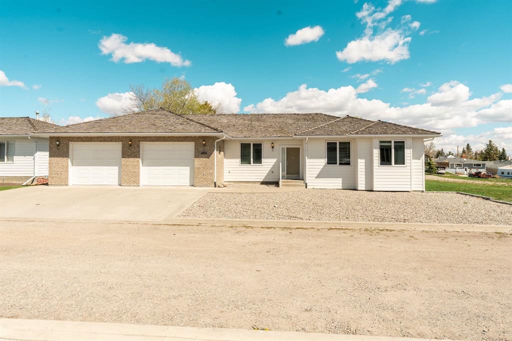 258 2A Street W, A2310561, Alberta,