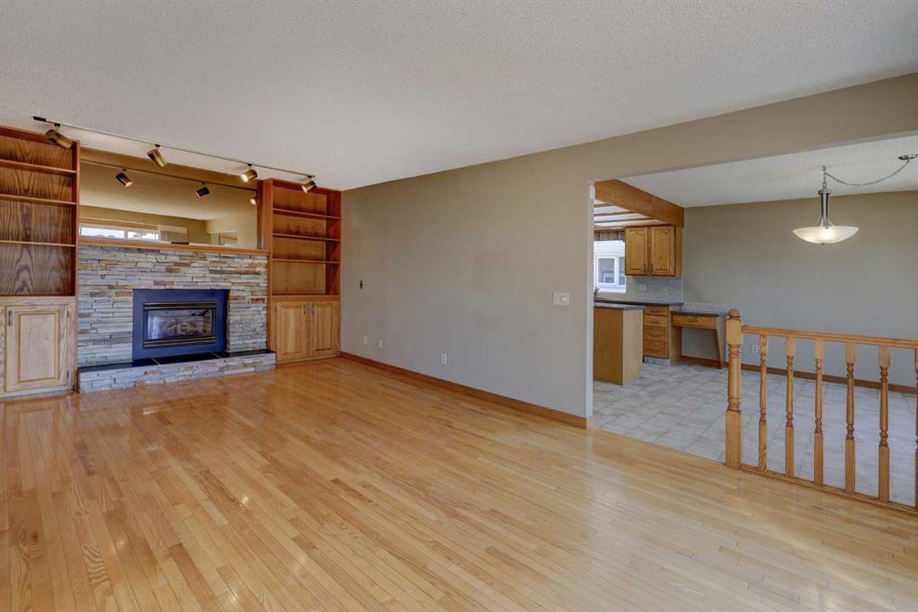 Fourth View of 2328 Munro Drive NE, Mayland Heights, Calgary, Alberta, T2E 5Y9