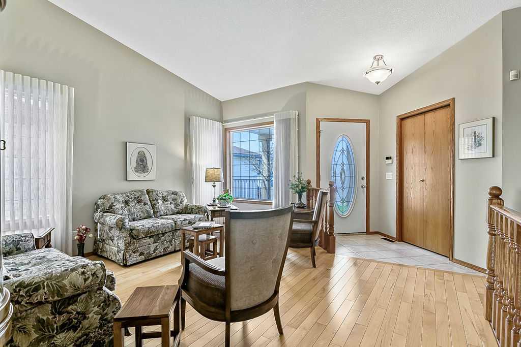 Fourth View of 1130 High Glen Place NW, Highwood Village, High River, Alberta, T1V 1R5