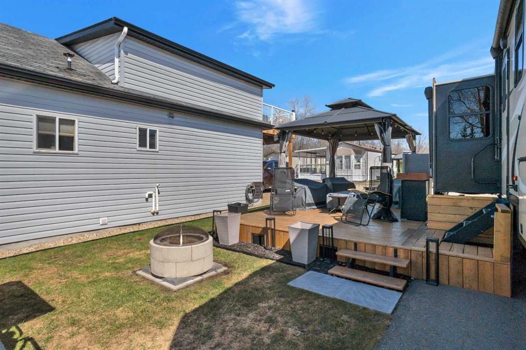 Fifth View of 3020, 25074 South Pine Lake Road , Whispering Pines, Rural Red Deer County, Alberta, T0M 1R0