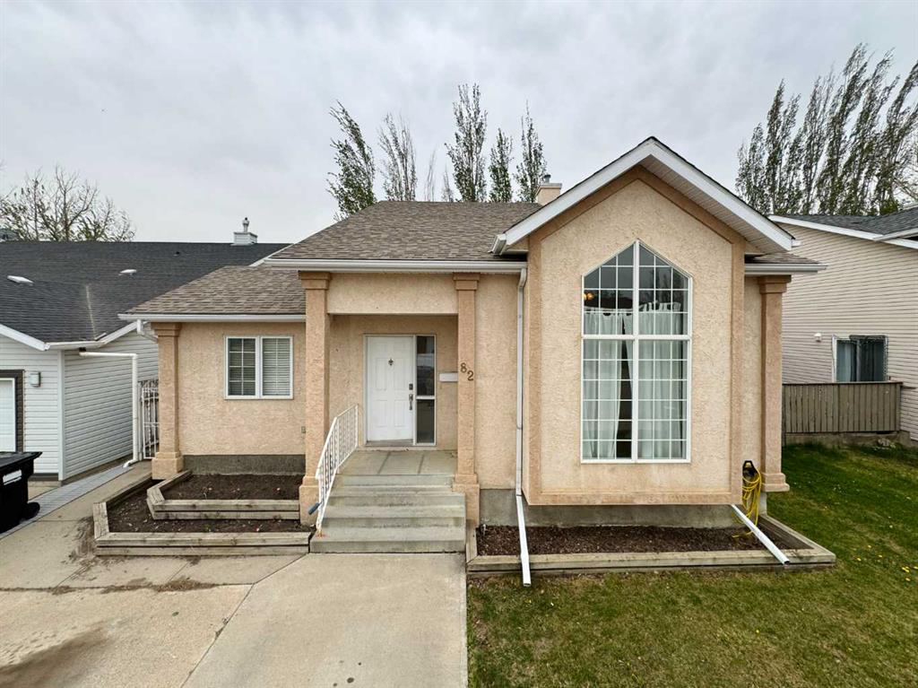 82 Harvard Crescent W, A2310623, Alberta,