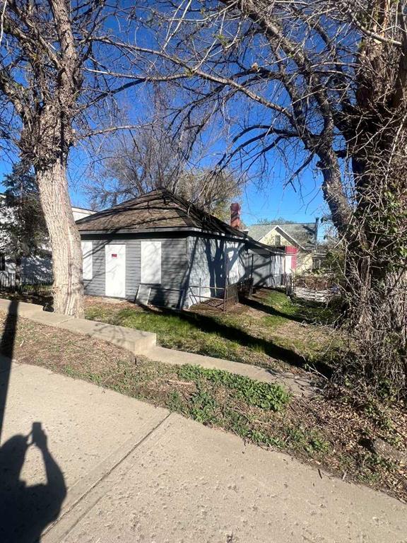 Second View of 74 2 Street SE, SE Hill, Medicine Hat, Alberta, T1A 0B7