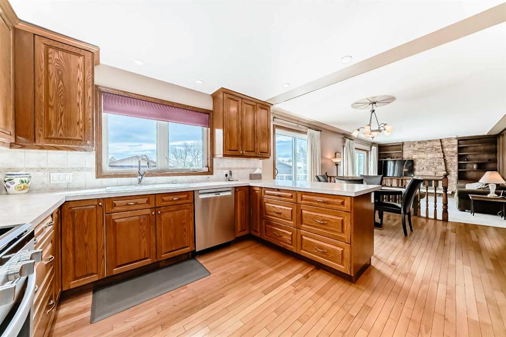 Fourth View of 71 Edenwold Place NW, Edgemont, Calgary, Alberta, T3A 3T8