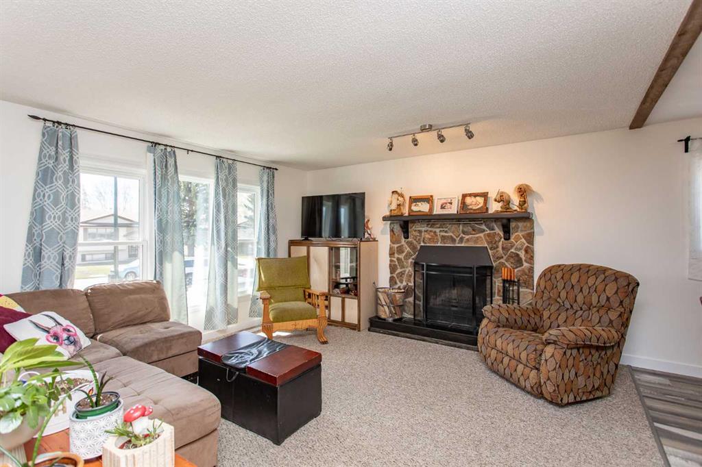 Third View of 114 Dawson Street , Deer Park Estates, Red Deer, Alberta, T4R1Y9