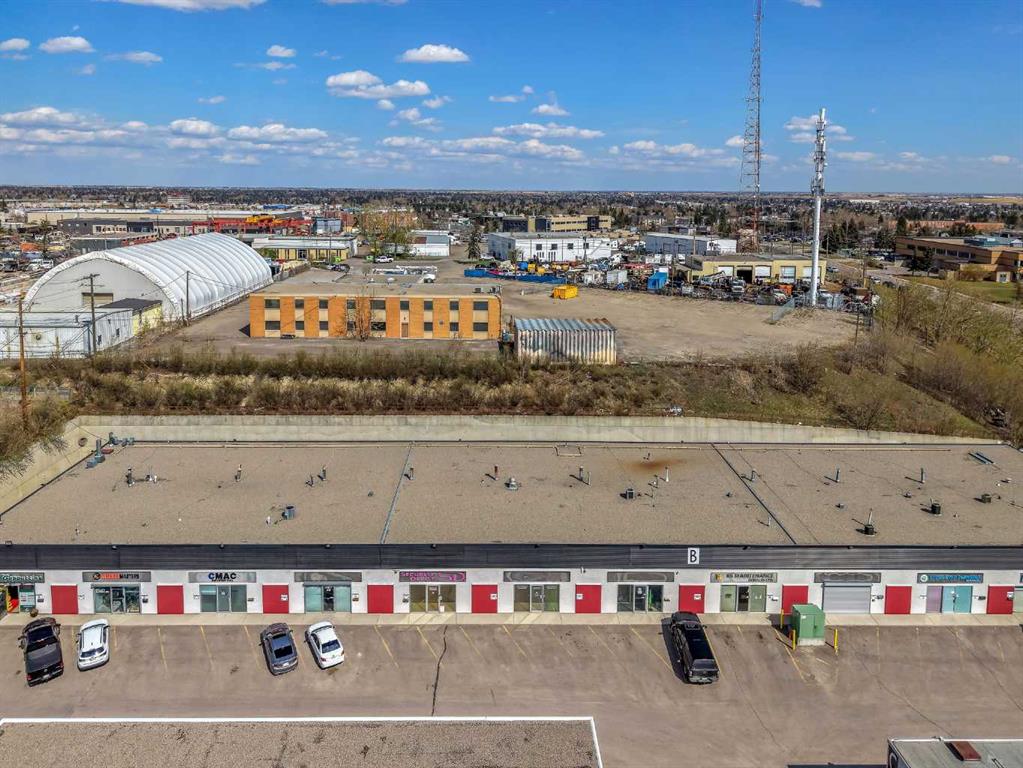 Fourth View of 5B, 416 Meridian Road SE, Meridian, Calgary, Alberta, T2A 1X2