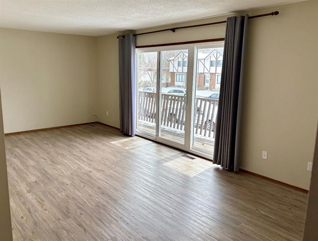 Fourth View of 4828 Varsity Drive NW, Varsity, Calgary, Alberta, T3A 1A3