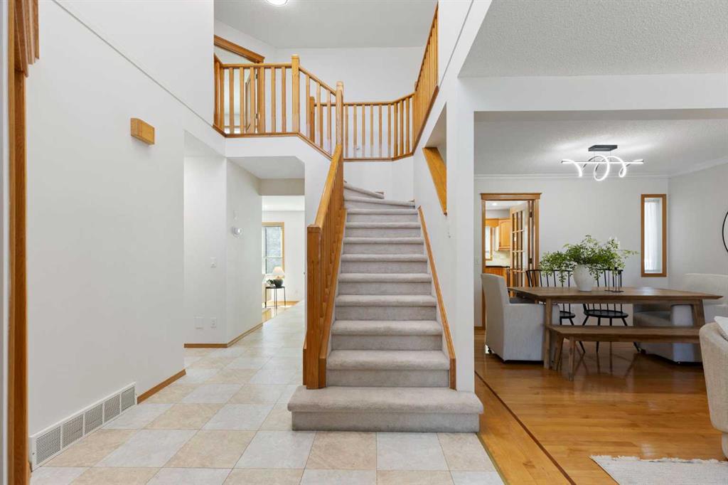 Fourth View of 136 Schubert Hill NW, Scenic Acres, Calgary, Alberta, T3L 1X2