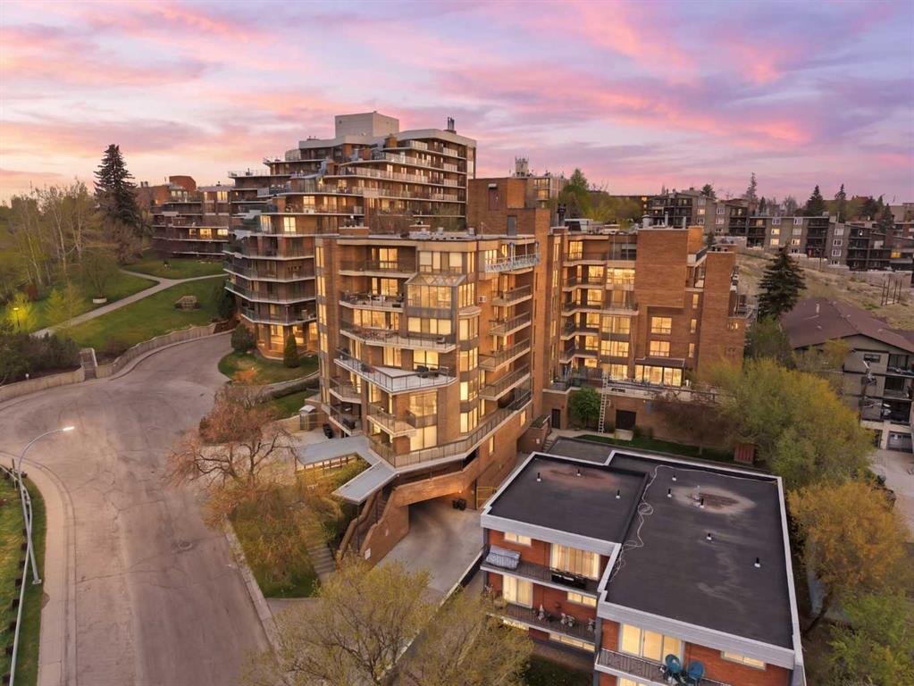 Third View of 805, 320 Meredith Road NE, Crescent Heights, Calgary, Alberta, T2E 5A6