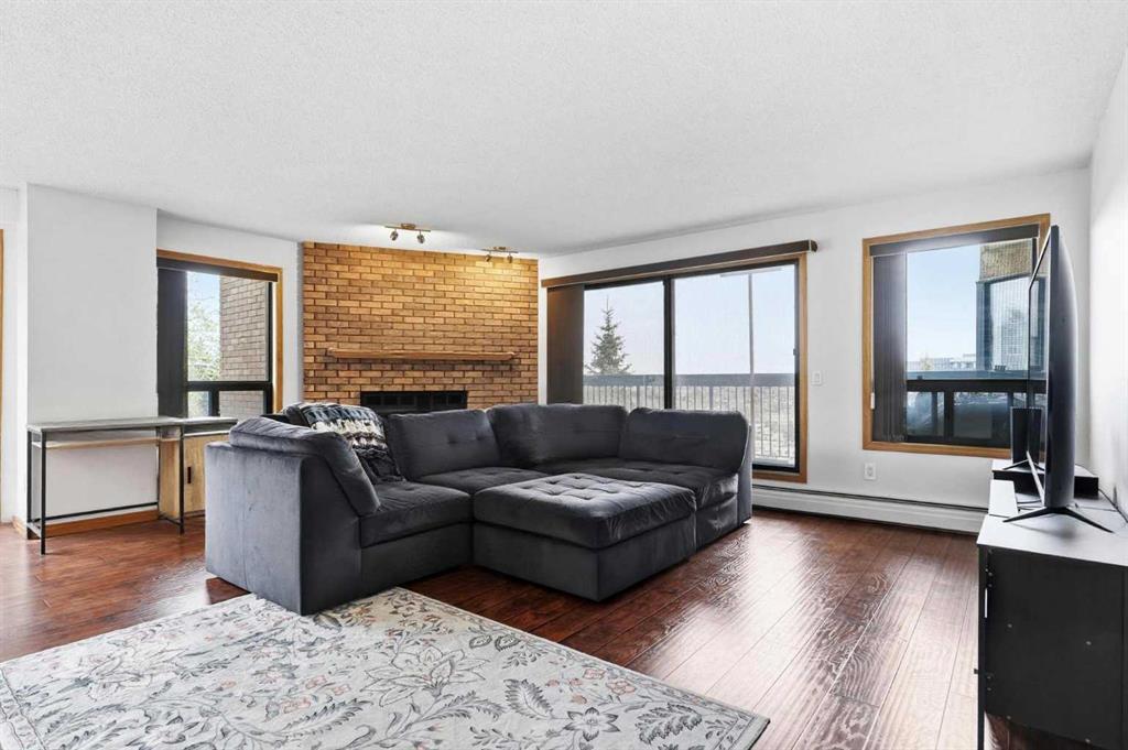 Fifth View of 805, 320 Meredith Road NE, Crescent Heights, Calgary, Alberta, T2E 5A6