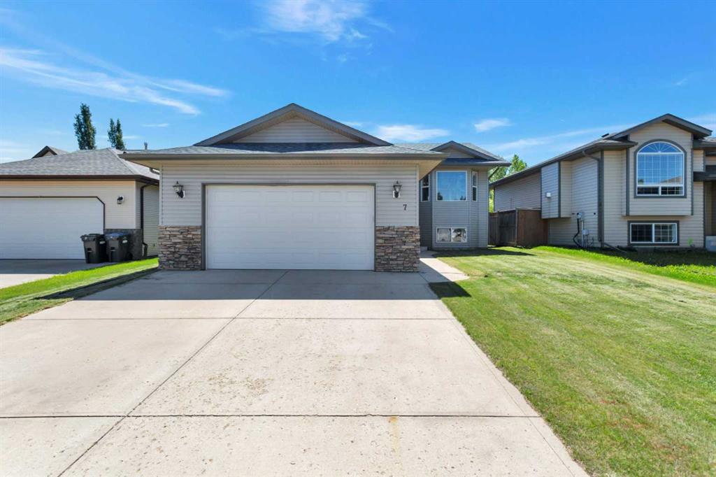 Third View of 7 Firdale Close , Fox Run, Sylvan Lake, Alberta, T4S 2M1