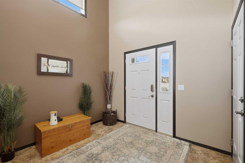 Fifth View of 182 Robinson Avenue , Park Place, Penhold, Alberta, T0M 1R0