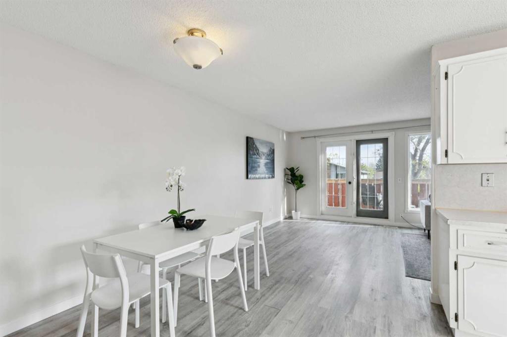 Fifth View of 1121 Berkley Drive NW, Beddington Heights, Calgary, Alberta, T3K 1S6