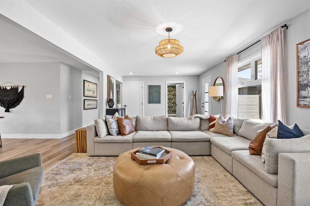 Fourth View of 411 Canterbury Place SW, Canyon Meadows, Calgary, Alberta, T2W2B6