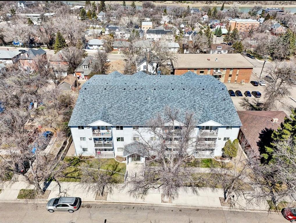 105, 252 4 Street SE, A2311128, Alberta,