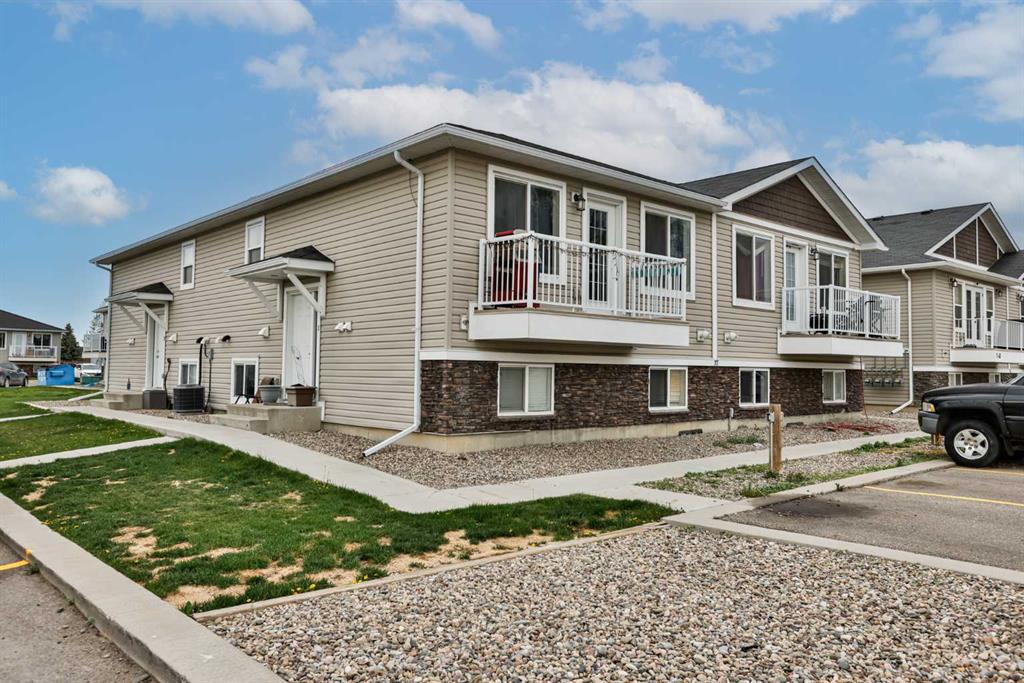 2, 37 Cougar Cove N, A2311148, Alberta,