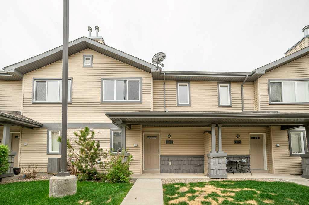Third View of 3, 105 Silkstone Road W, Copperwood, Lethbridge, Alberta, T1J 3A8
