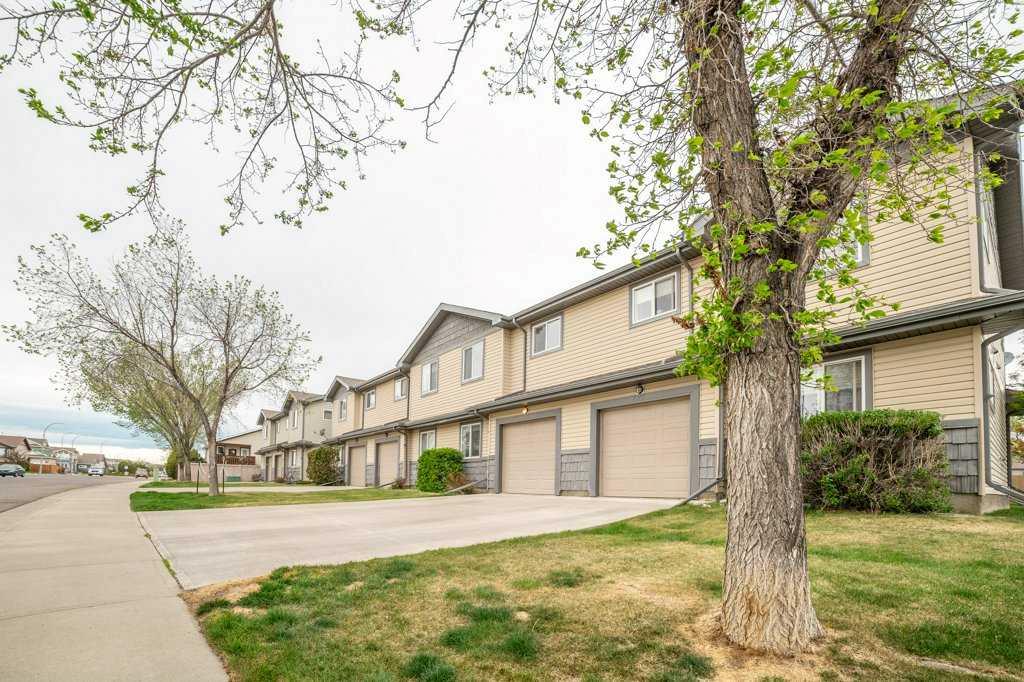 Fifth View of 3, 105 Silkstone Road W, Copperwood, Lethbridge, Alberta, T1J 3A8
