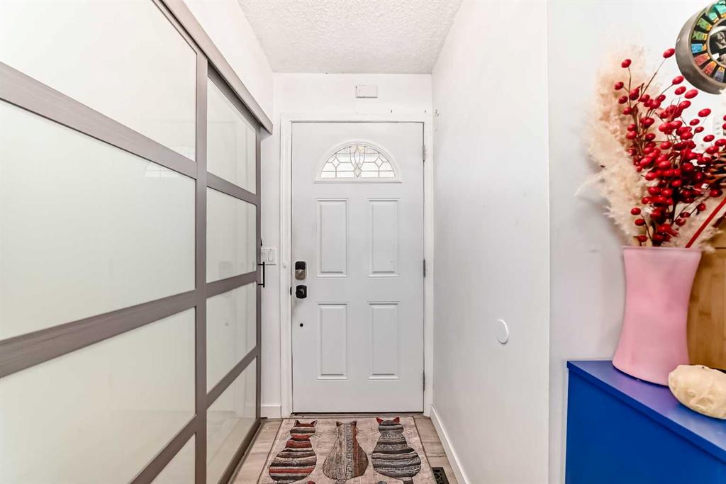 Third View of 86, 1155 Falconridge Drive NE, Falconridge, Calgary, Alberta, T3J1E1