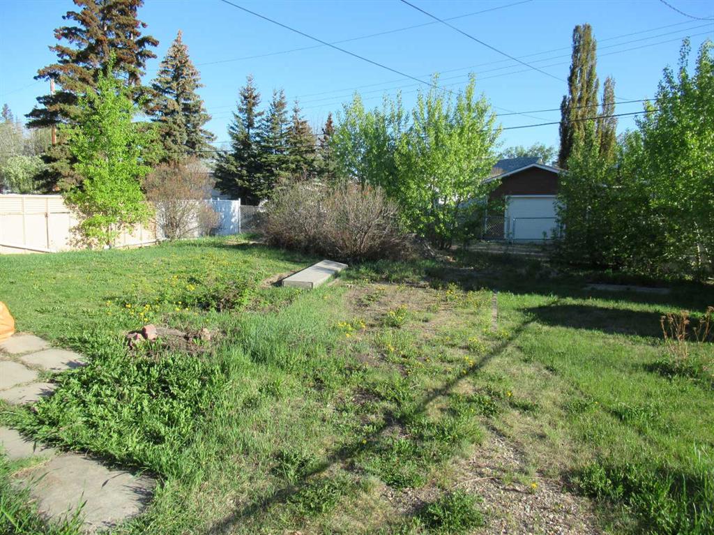 Third View of 10508 108 Avenue , Avondale, Grande Prairie, Alberta, T8V 1P8