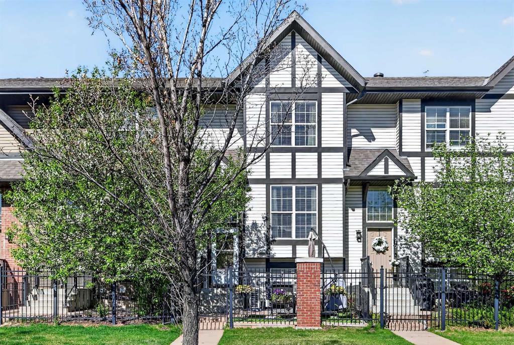 312 New Brighton Villas SE, A2311382, Alberta,