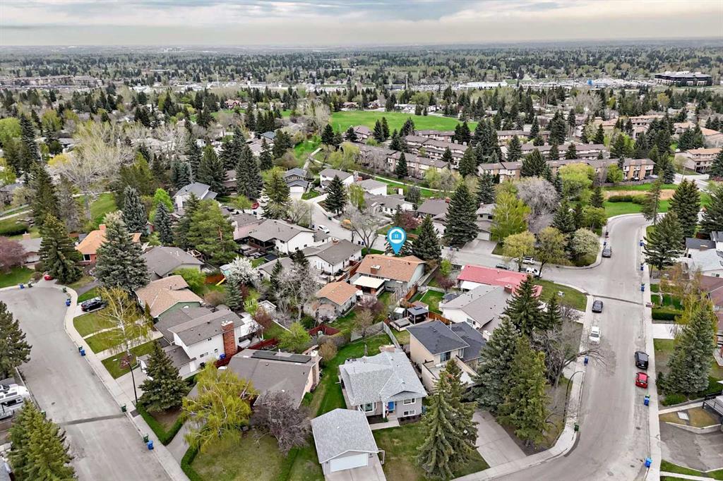 Fifth View of 308 Cannington Place SW, Canyon Meadows, Calgary, Alberta, T2W 1Z9