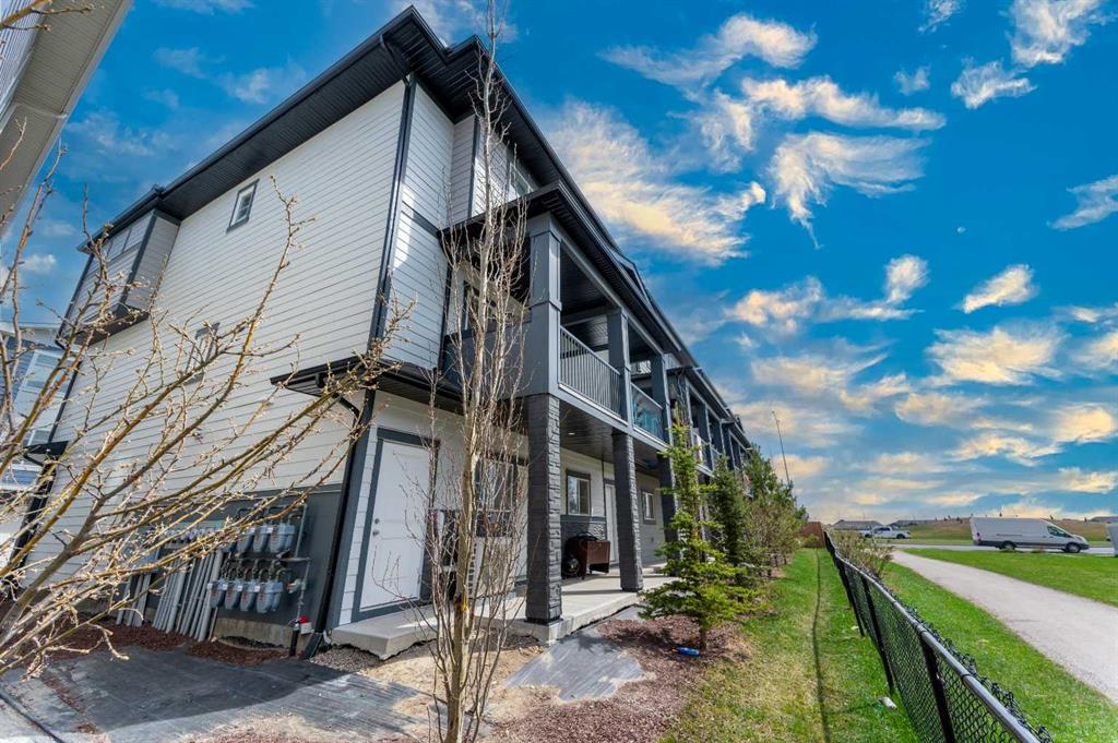 Fifth View of 904, 95 Skyview Close NE, Skyview Ranch, Calgary, Alberta, T3N 1X2