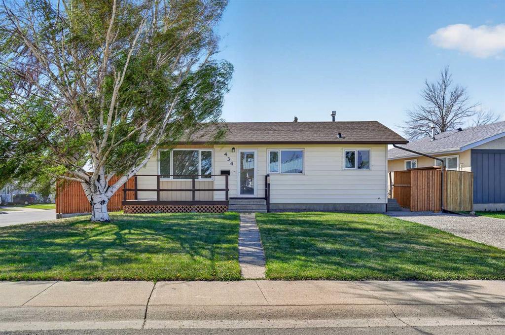 Second View of 434 12 Avenue N, Staffordville, Lethbridge, Alberta, T1H 1P3