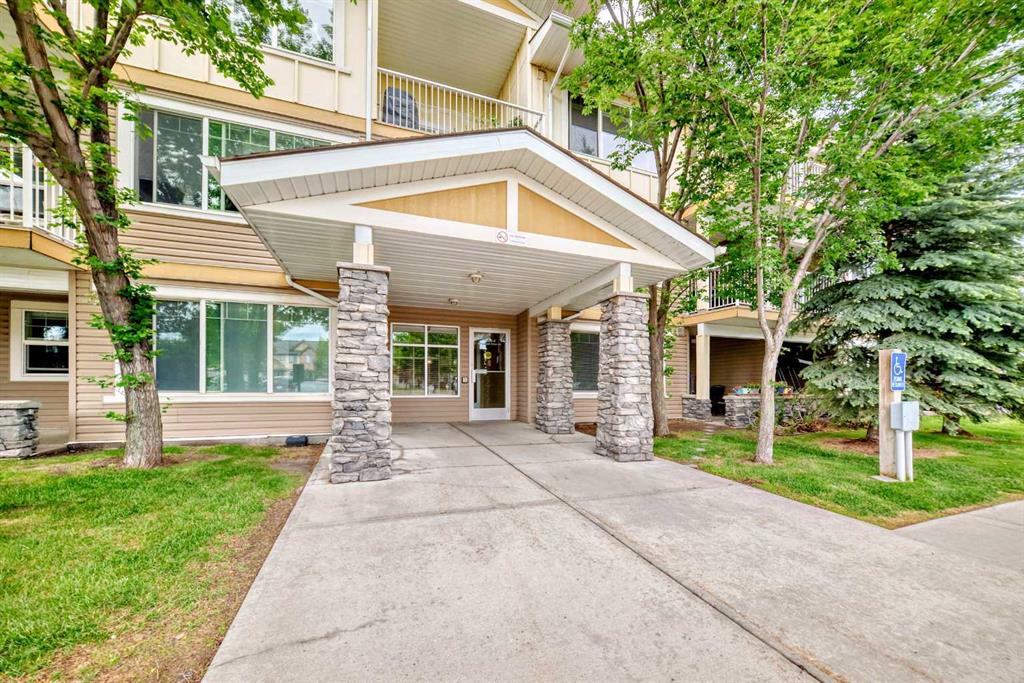 1113, 4 Kingsland Close SE, A2311466, Alberta,