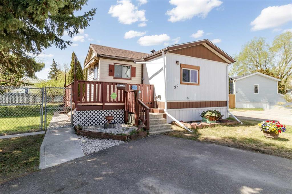 39, 5344 76 Street , A2311586, Alberta,