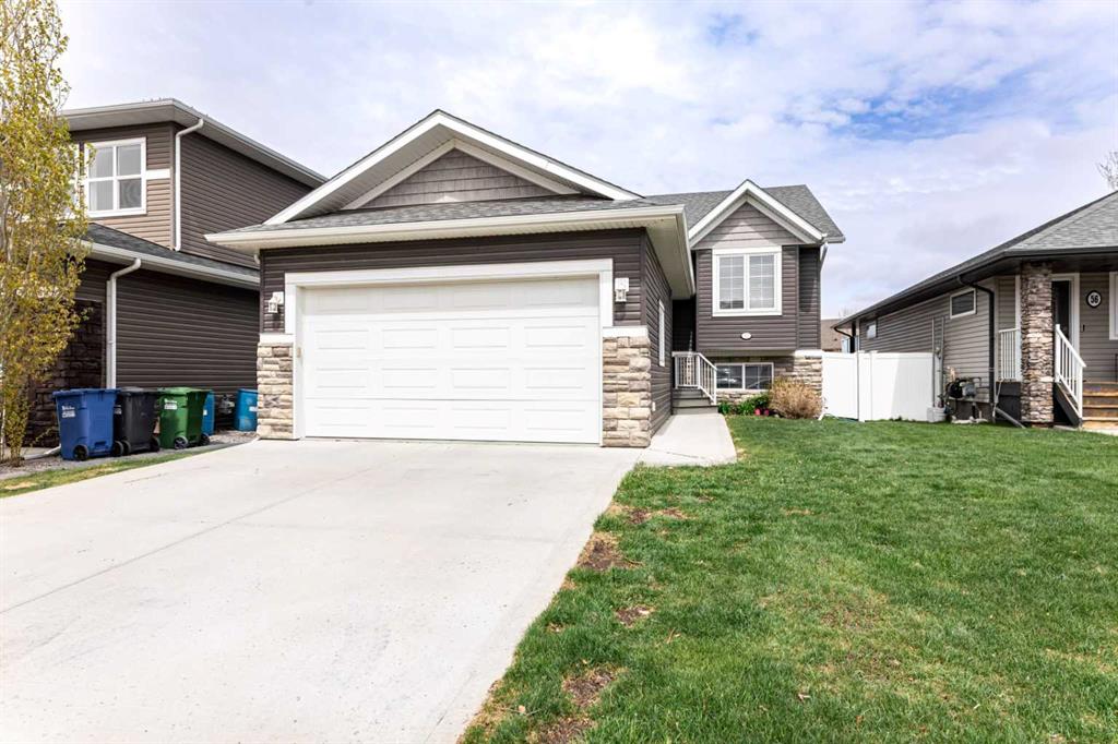 Second View of 52 Vancouver Crescent , Vanier East, Red Deer, Alberta, T4R 0N6