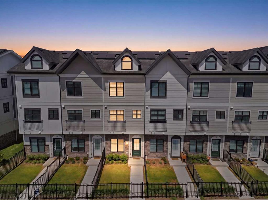 11 Les Jardins Park SE, A2311719, Alberta,