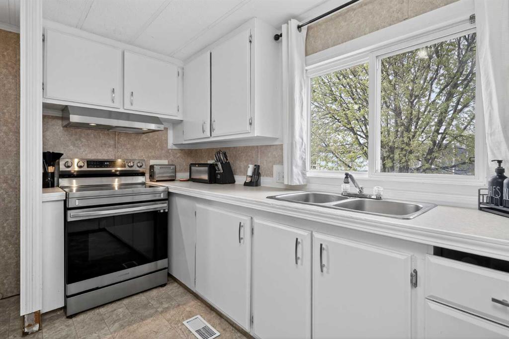 MLS® listing #111125148 for sale located at 328, 6220 17 Avenue 