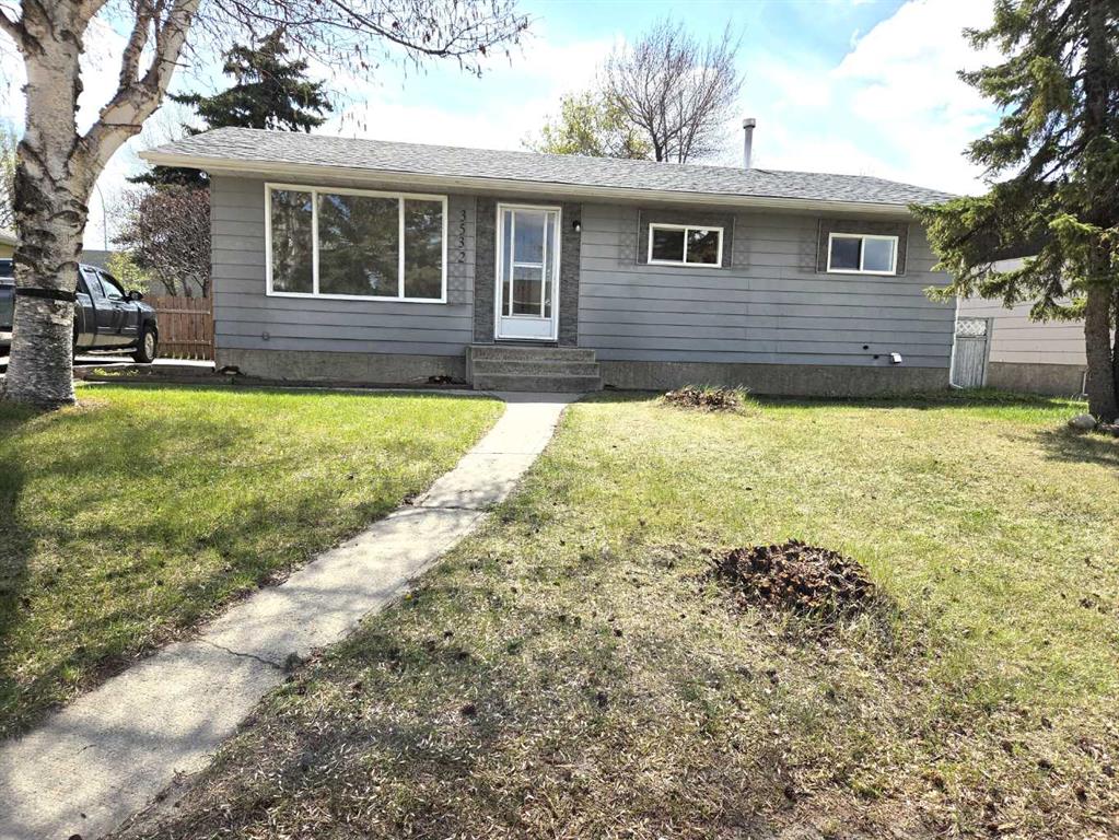 Fourth View of 3532 50 Avenue E, Central Innisfail, Innisfail, Alberta, T4G 1J1