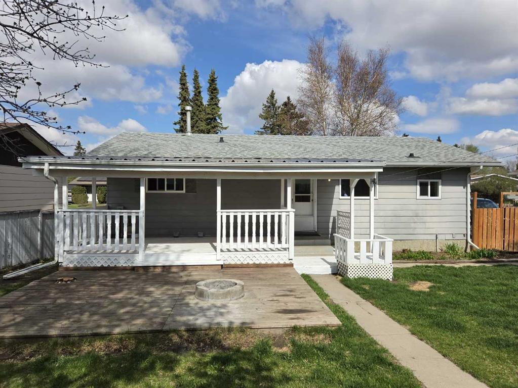 Fifth View of 3532 50 Avenue E, Central Innisfail, Innisfail, Alberta, T4G 1J1