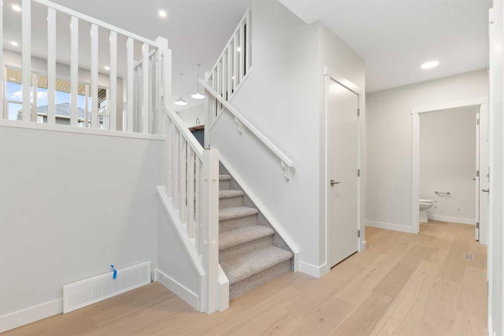 Fourth View of 125 Southborough Common , Southbow Landing, Cochrane, Alberta, T4C 2P5