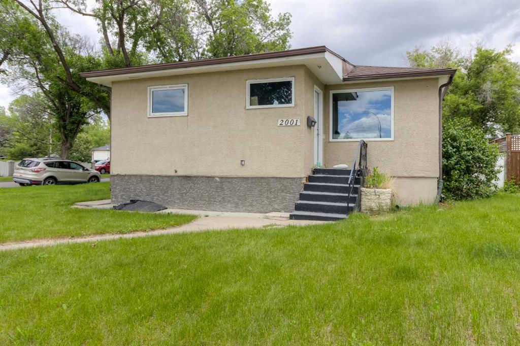 2001 10 Avenue S, A2311810, Alberta,