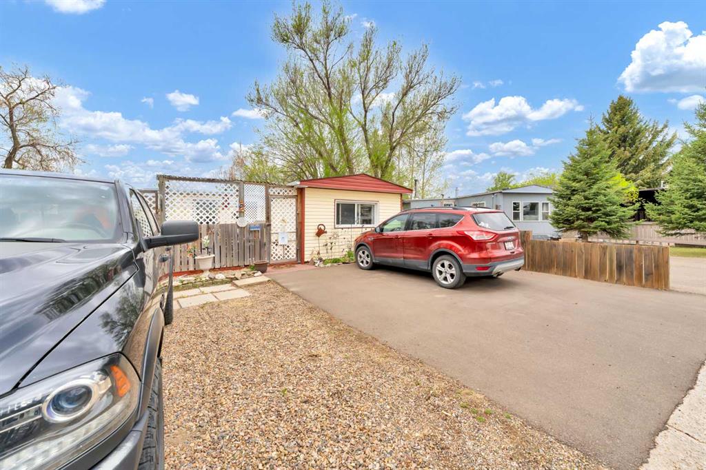2, 612 20 Street NE, A2311825, Alberta,